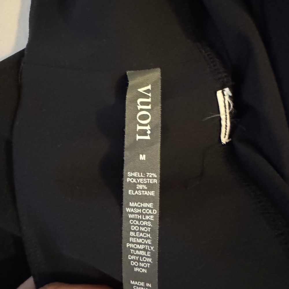Vuori Inversion Shorts - Picture 4 of 5